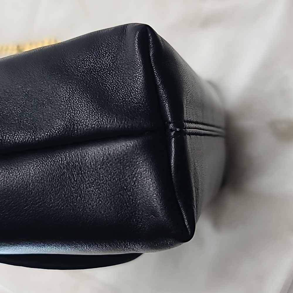 Paloma Picasso Vintage black leather crossbody bag w gold chain strap NWOT - Picture 7 of 9